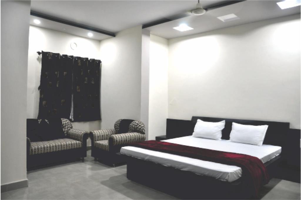 Hotel Rudraksh Virani Exterior foto